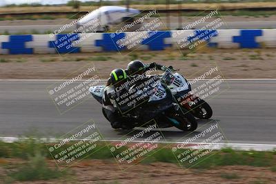 media/Apr-30-2023-CRA (Sun) [[020fcf5d43]]/Race 14-400 Expert-Amateur Superbike/